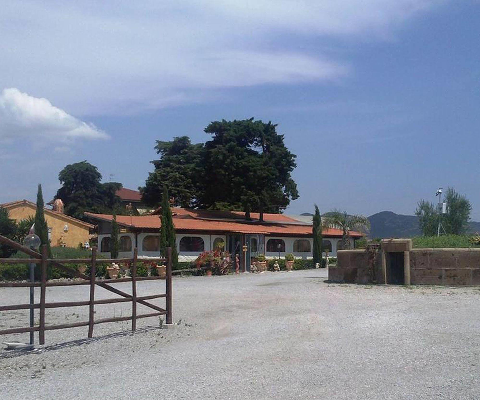 Agriturismo Borgo Dell'Aschetto Marina di Cerveteri Eksteriør billede